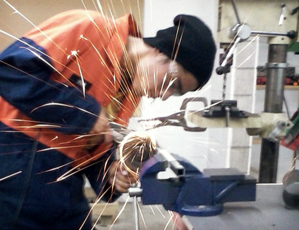 VALLEY_Welding_Hemi-sparks